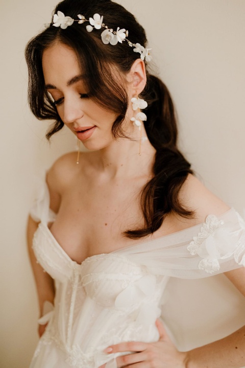 kolczyki ślubne kwiaty