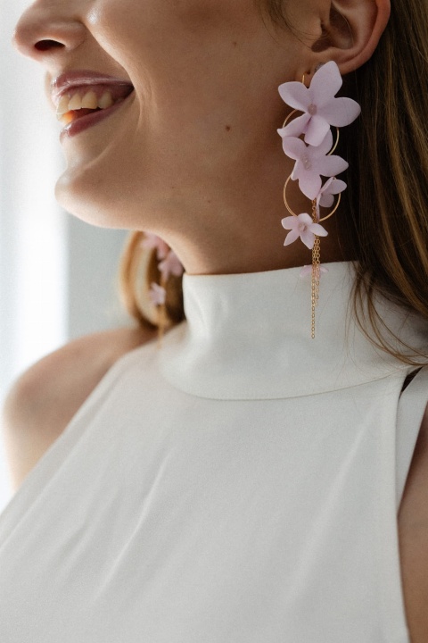 kolczyki Helen Petite z kwiatami lila róż