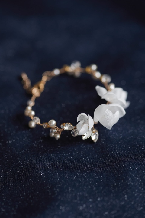 bransoletka ślubna z perłami