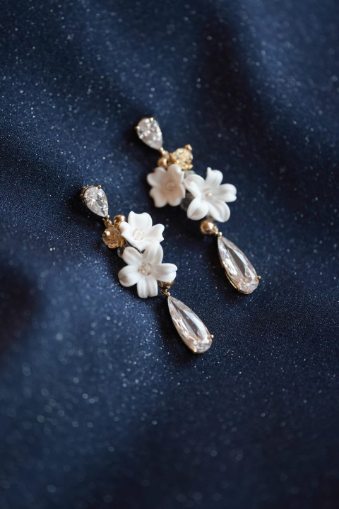 kolczyki ślubne z kwiatami i cyrkoniami GLAMOUR ZŁOTE