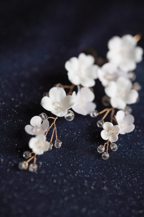 kolczyki ślubne kwiaty