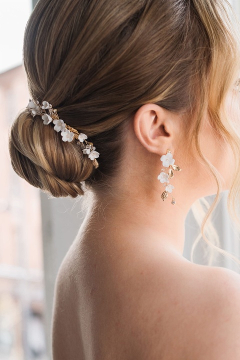 grzebyk do włosów z kwiatkami i listkami boho