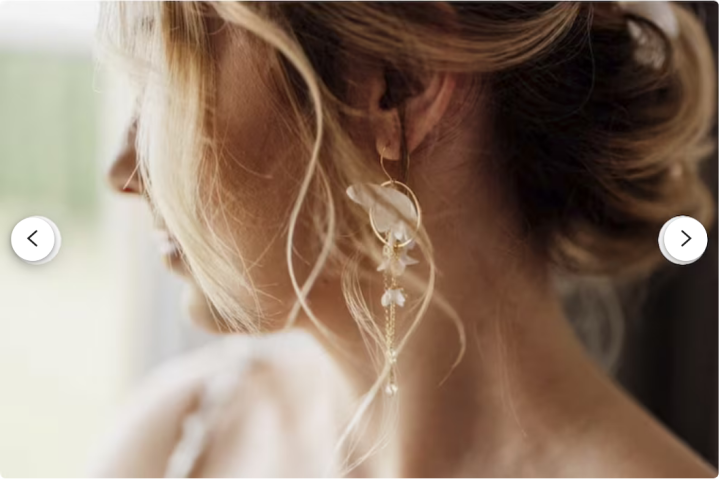 kolczyki ślubne z białymi kwiatami złote