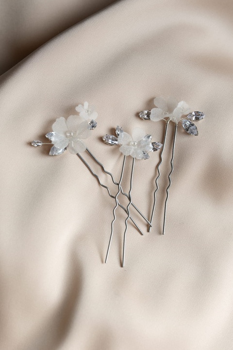 wsuwki do włosów z kwiatami