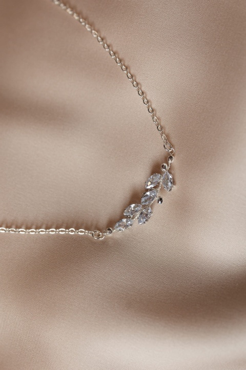 naszyjnik srebrny z cyrkoniami