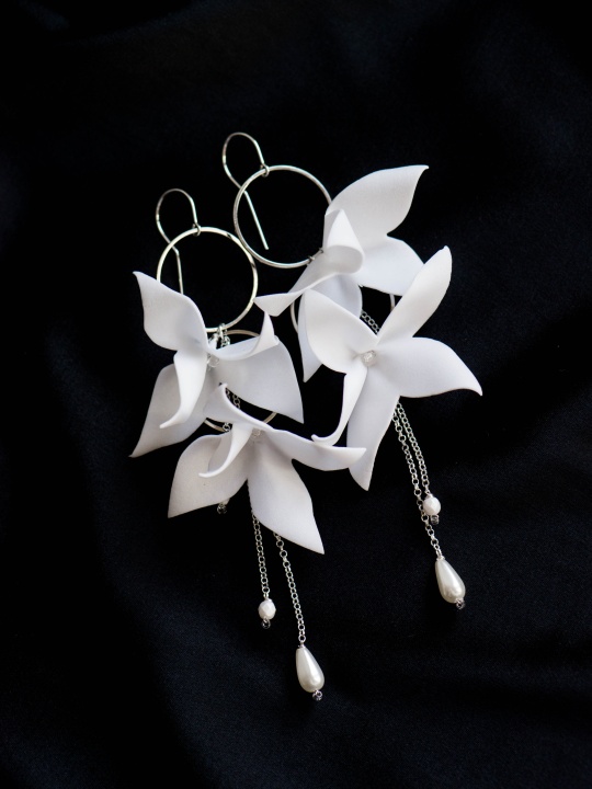 kolczyki ślubne kwiaty