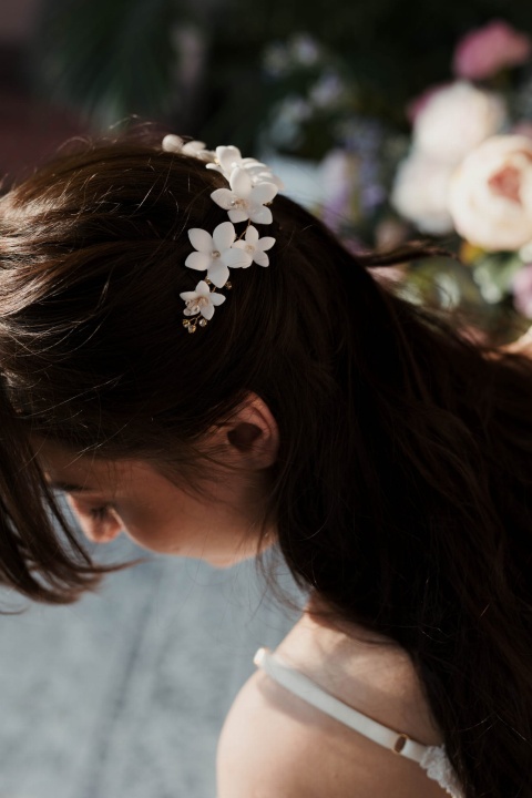 kwiatowa gałązka do włosów ozdoba