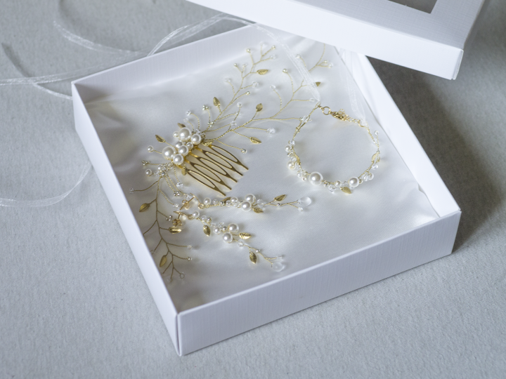 złota biżuteria ślubna z ecru perłami rustykalna, boho 