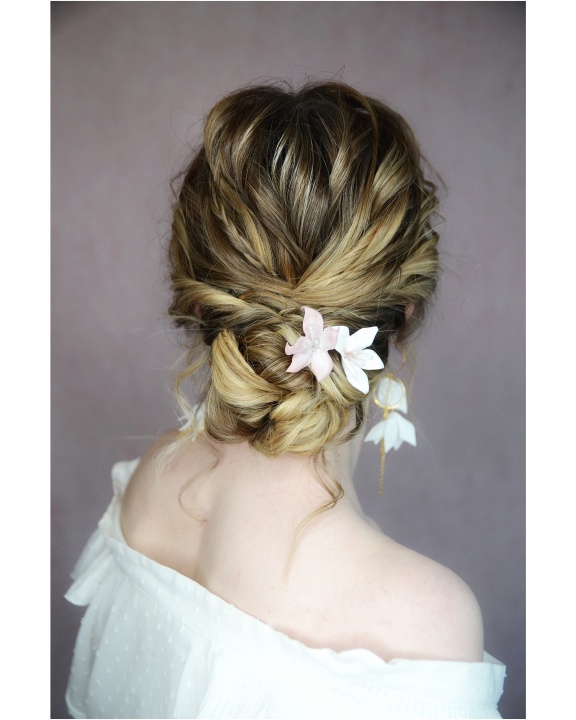 kolczyki ślubne z kwiatami