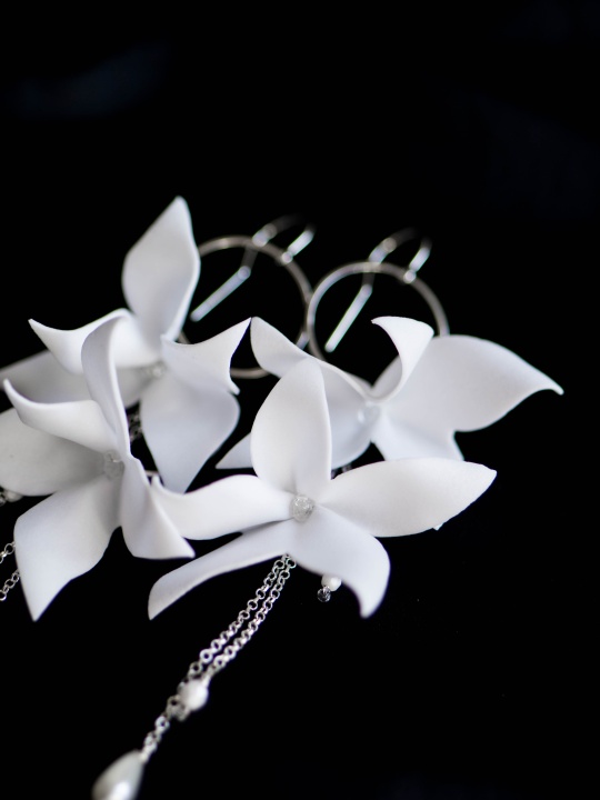 kolczyki ślubne kwiaty