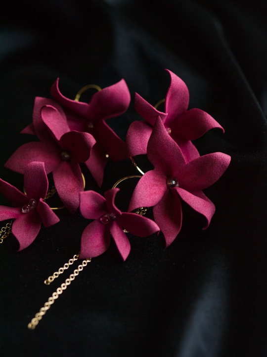 kolczyki ślubne bordowe kwiaty