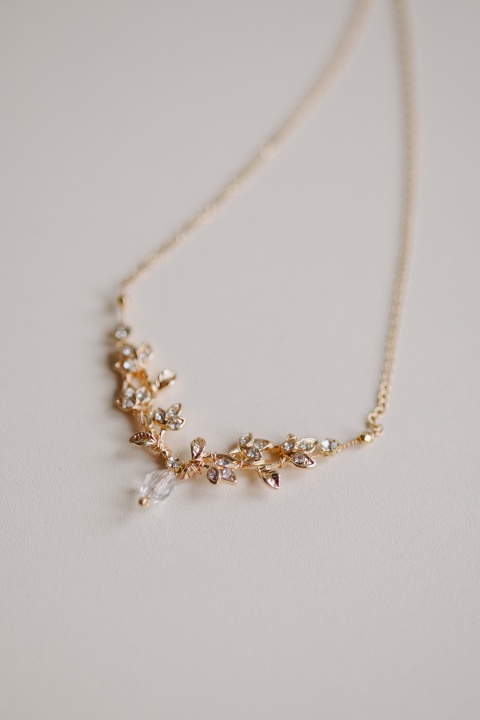 złoty naszyjnik ślubny