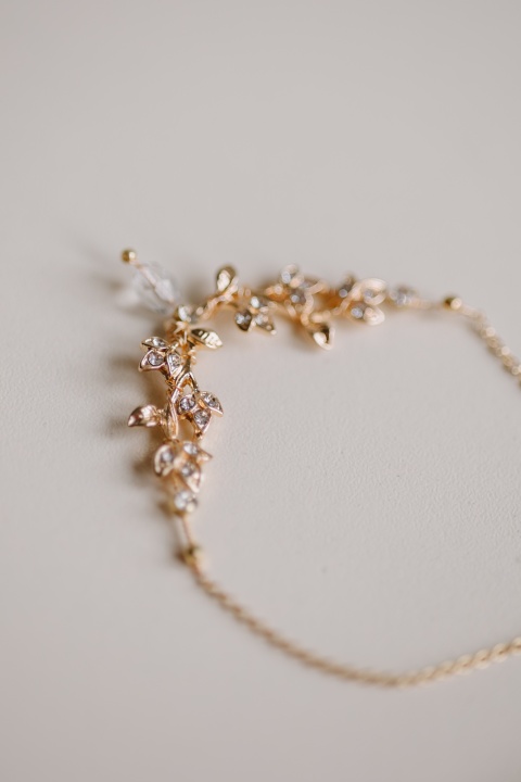 złoty naszyjnik ślubny