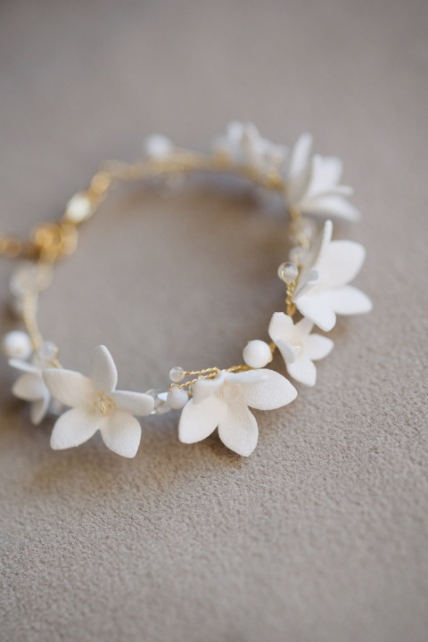 bransoletka ślubna z kwiatkami