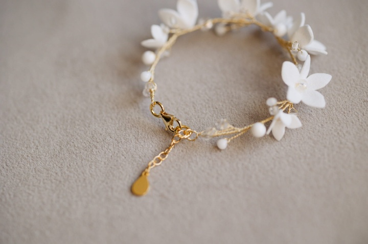 bransoletka ślubna z kwiatkami