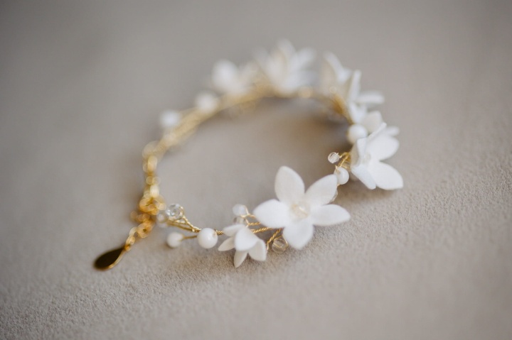 bransoletka ślubna z kwiatkami