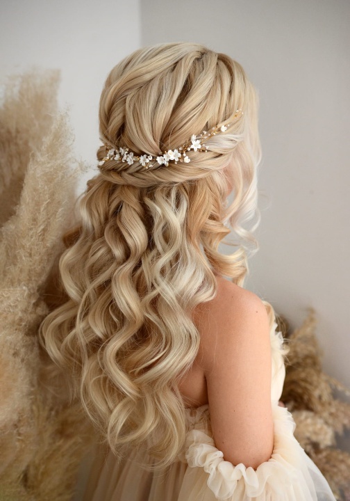 FRYZURA ŚLUBNA: NIEZWYKŁE CZESANIE WROCŁAW